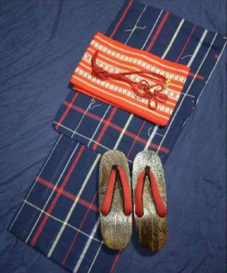 画像の赤の帯付き◆トールサイズ■古典綿麻しじら織り■縦横縞青華蒼の夏着物&浴衣