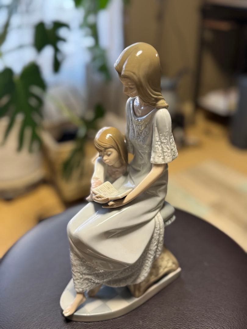 ヨシカネ　おやすみ前のご本　リヤドロ LLADRO 希少品
