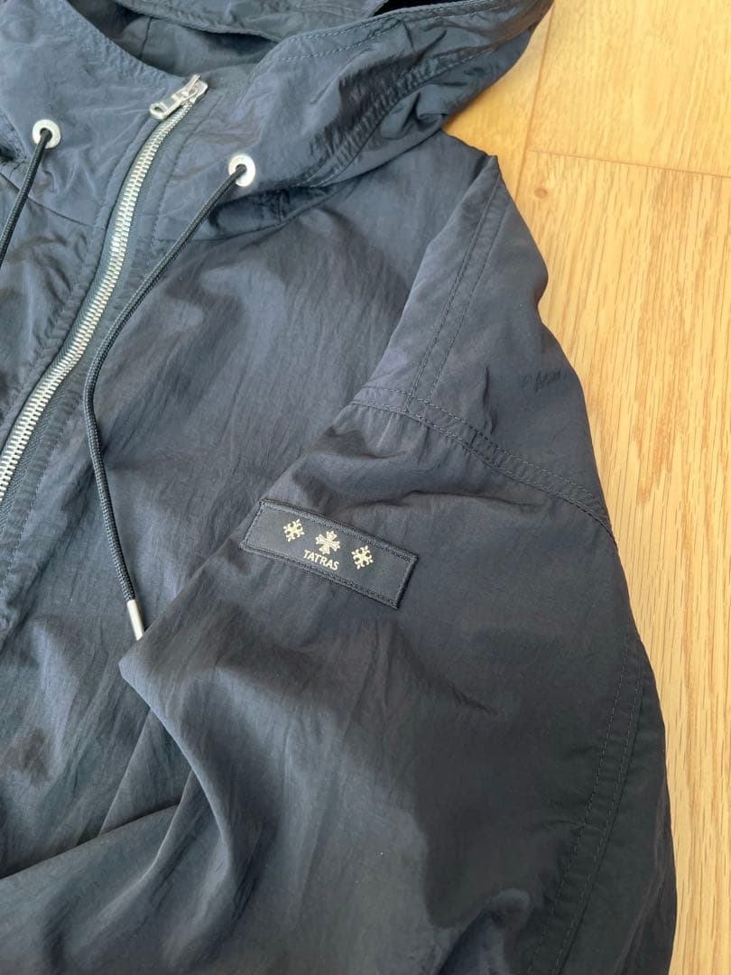 美品　TATRAS タトラス　artemisia ブルゾン　黒