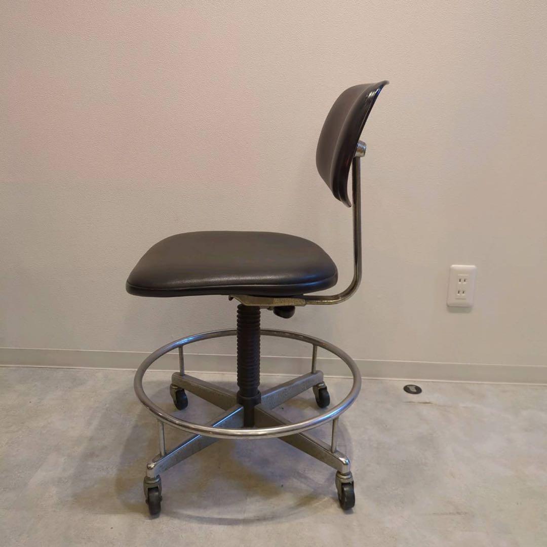 回転デスクチェア　事務椅子　昇降式　KOKUYO 黒　昭和レトロ　製図椅子