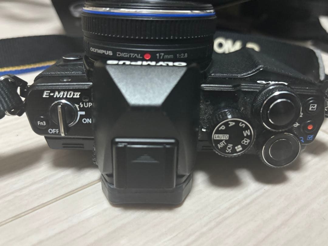 OLYMPUS オリンパスOM−D E−M10 Mark2 EZ ブラック