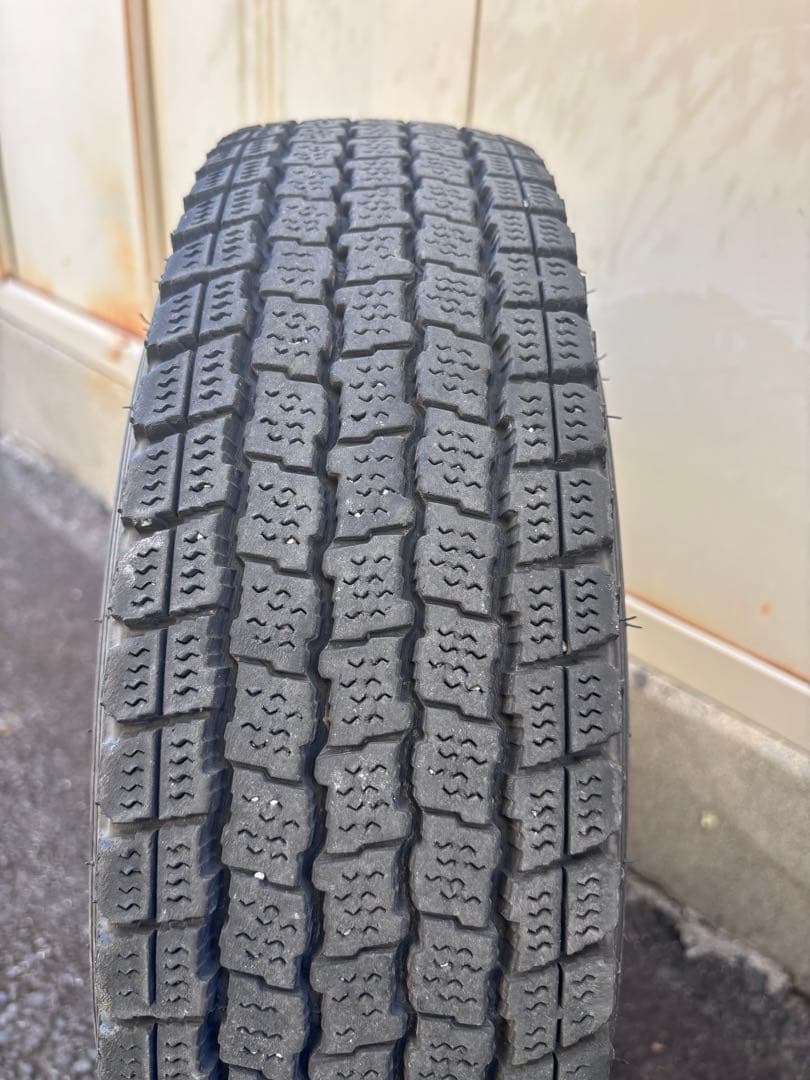 145/80r12 、2本のみ／必ず4本セットで販売（出品2と合わ せて)23年