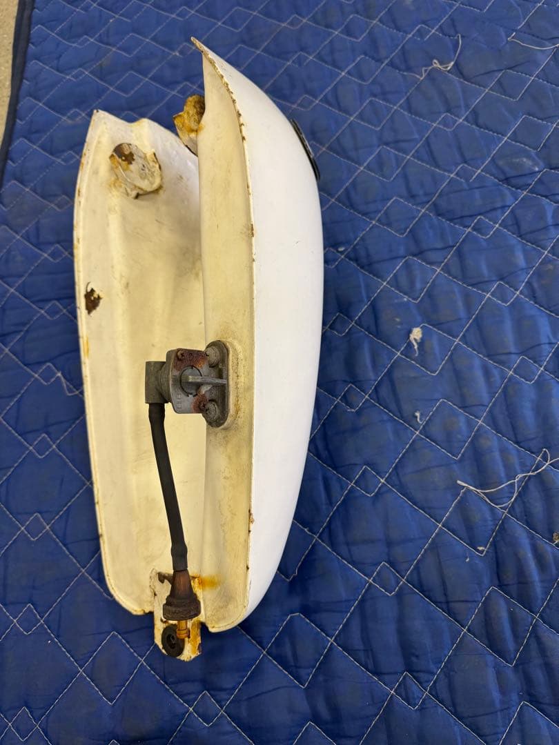 ミニトレタンク コック キャップ付き tw用 加工済み