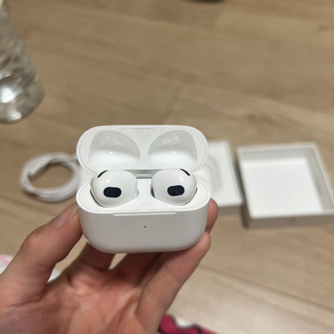 イヤホン Airpods 3
