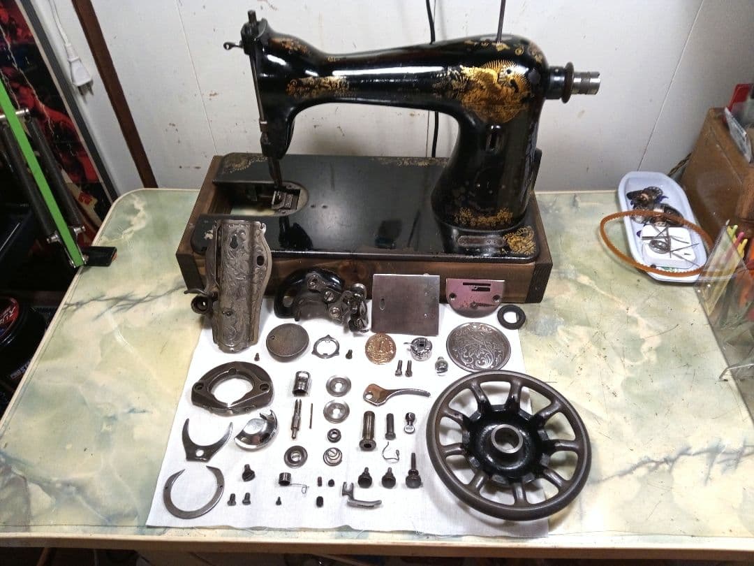 最終価格　お値打ち品　シンガー　スフインクス　縫うためのアンティークミシン