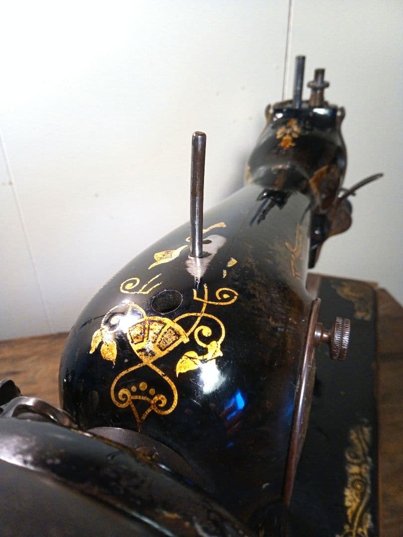 最終価格　お値打ち品　シンガー　スフインクス　縫うためのアンティークミシン