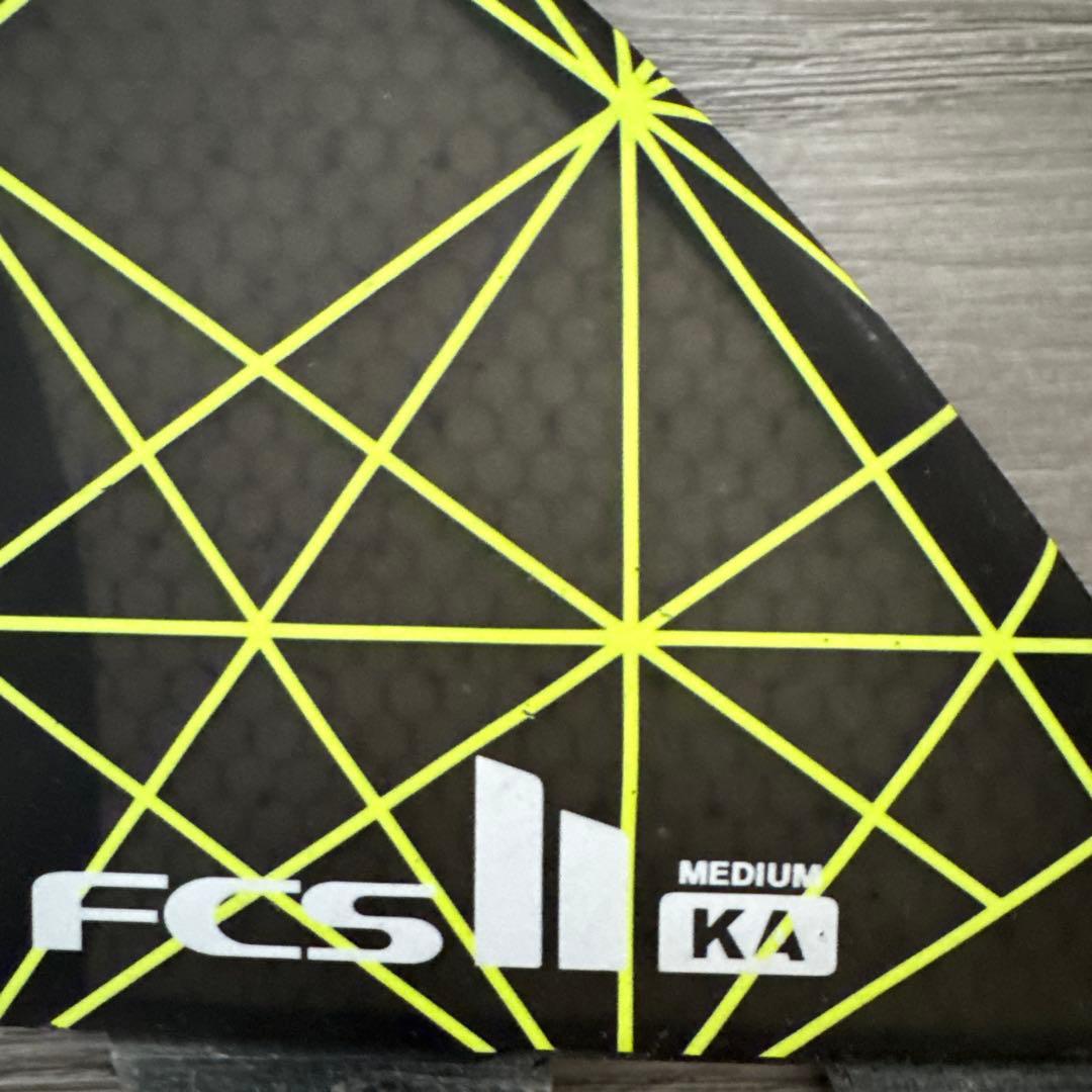 FCS KA サーフボードフィン ミディアムサイズ