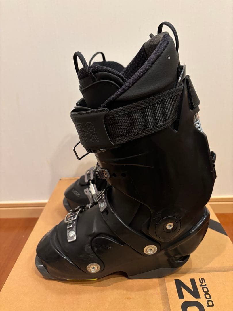 upz ATB スノーボードブーツ ブラック 100% ECO