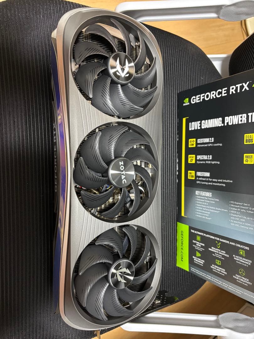 グラフィックボード・グラボ・ビデオカード ZOTAC GAMING AMP GEFORCE RTX 4070 Ti
