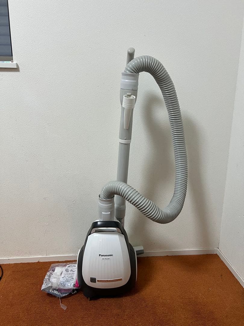 Panasonic 2019年製 紙パック式掃除機 Panasonic