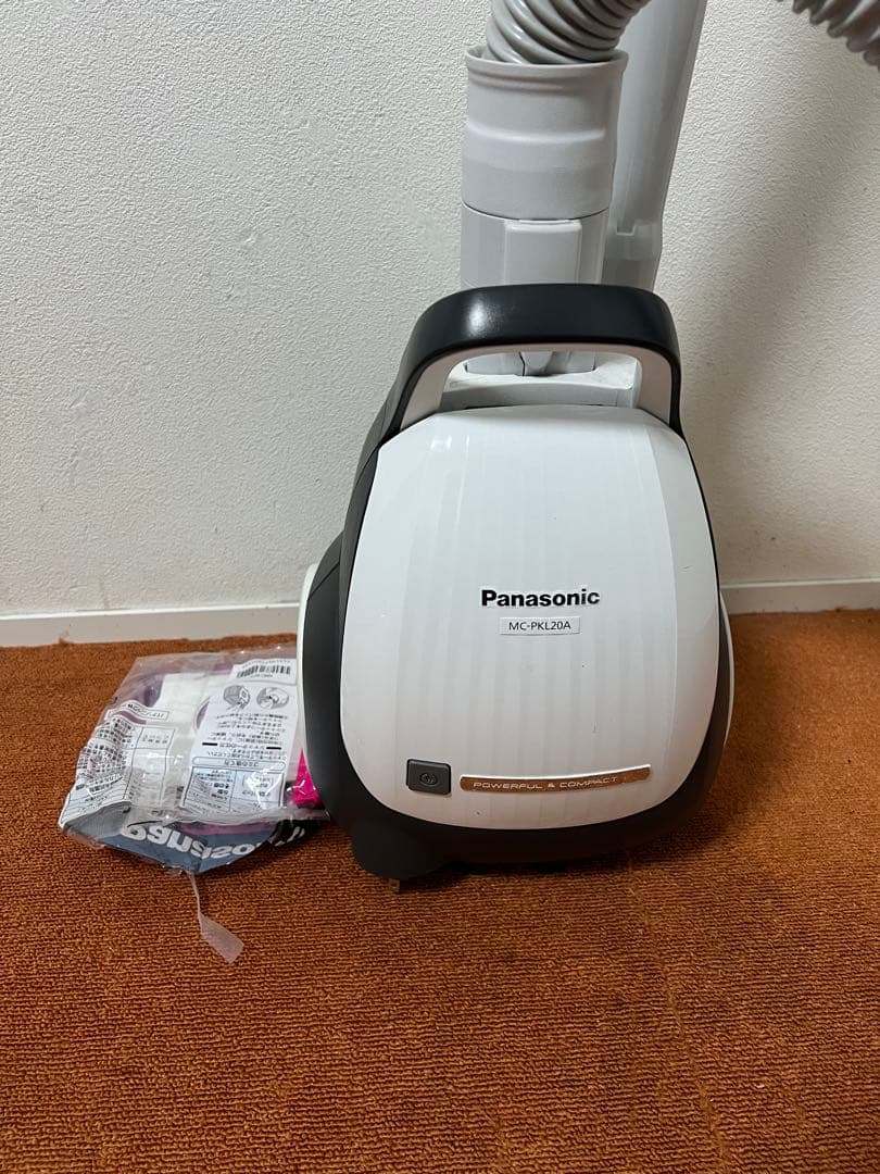 Panasonic 2019年製 紙パック式掃除機 Panasonic