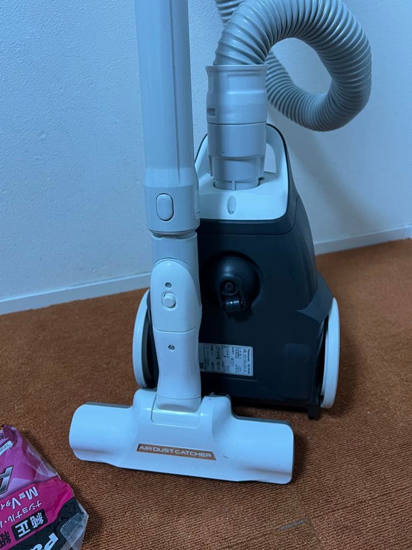 Panasonic 2019年製 紙パック式掃除機 Panasonic