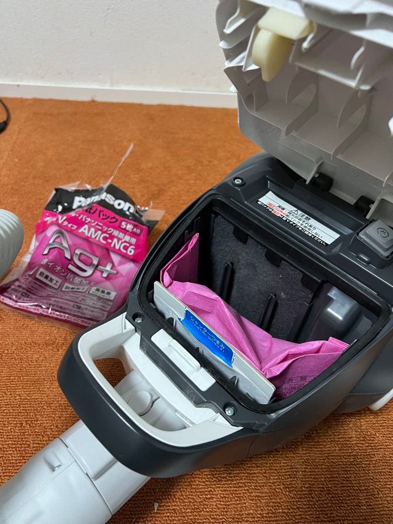 Panasonic 2019年製 紙パック式掃除機 Panasonic