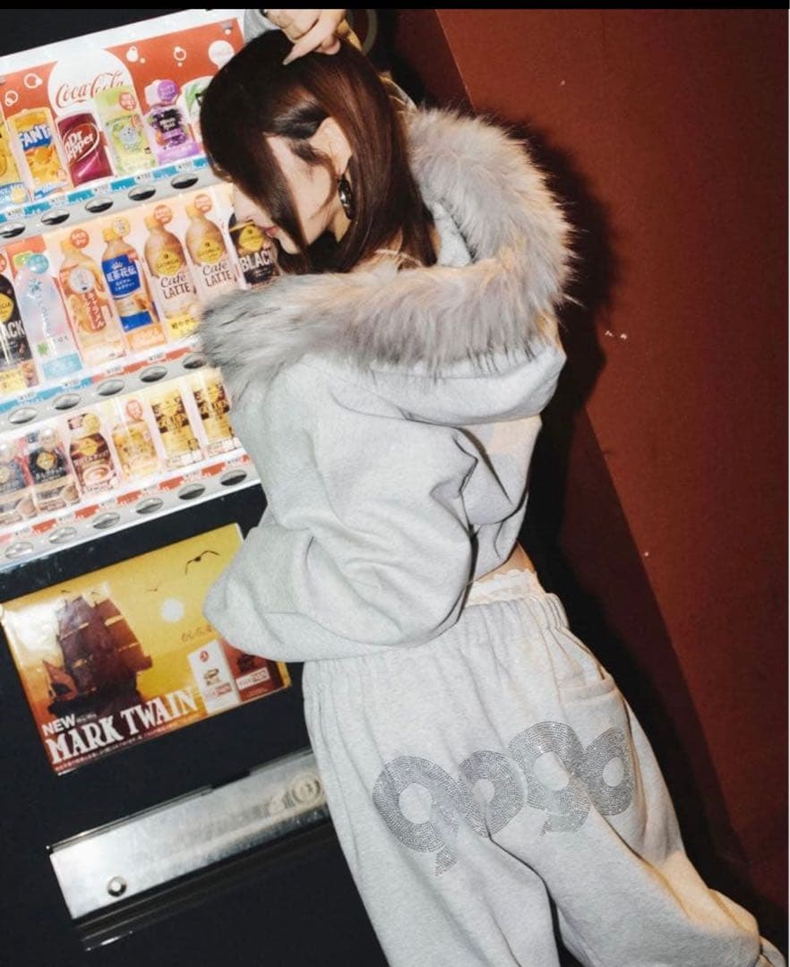 トップス 90 Logo Glitter Zip Hoodie pant setup
