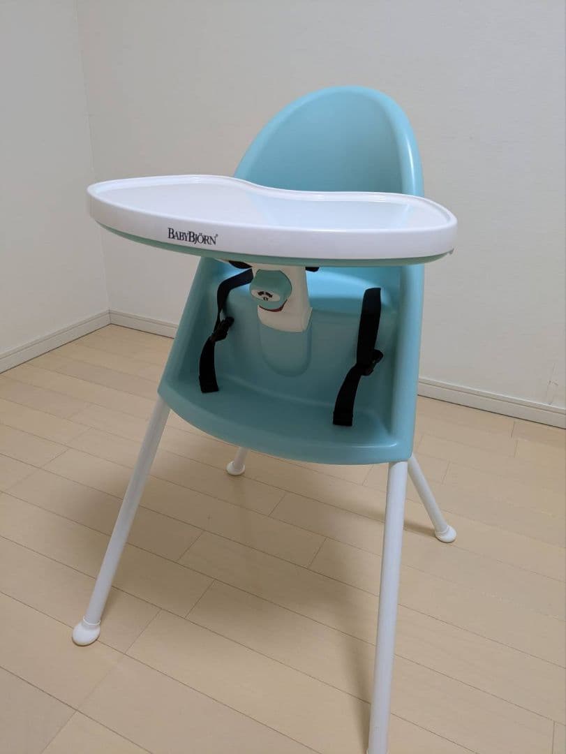 BABYBJÖRN ベビーチェア 水色 取り外しトレイ付き