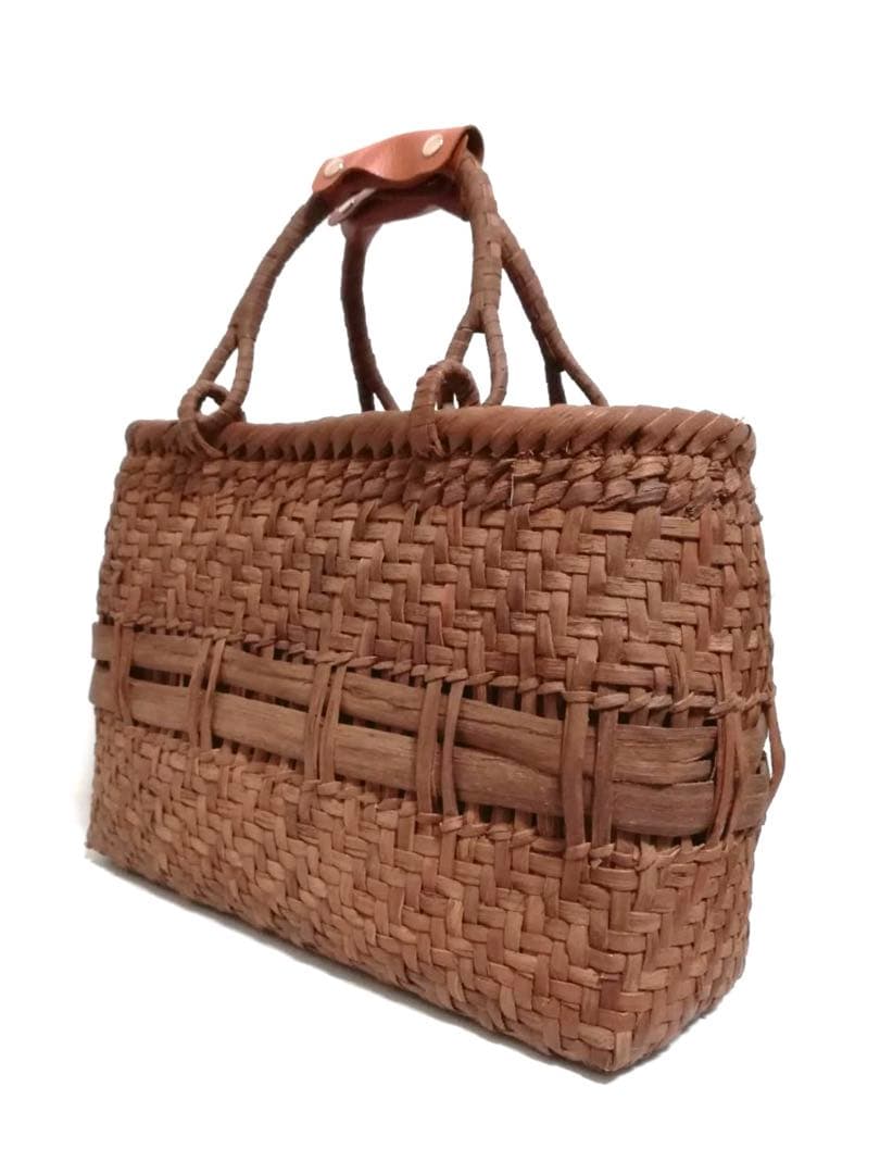 山葡萄バッグ二本太め編み