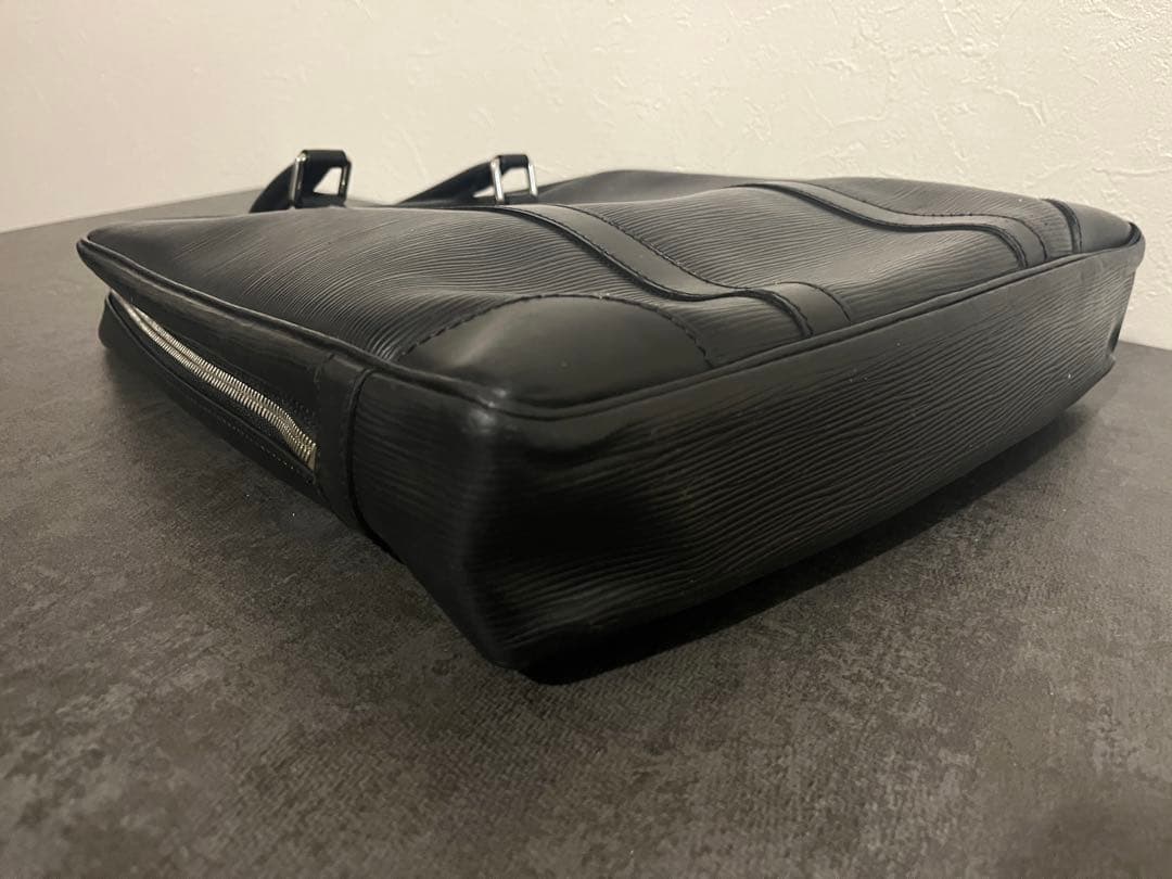 ルイヴィトン エピ ヴィヴィエンヌMM ビジネスバッグ ノワール 　M59122