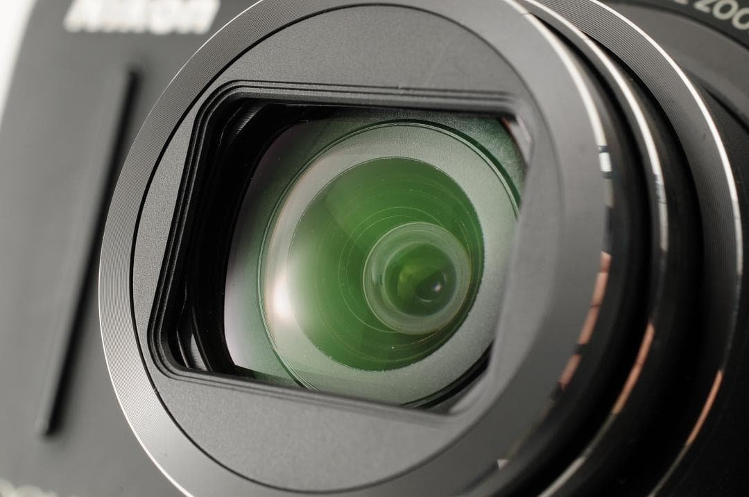 【ほぼ新品】ニコン Nikon COOLPIX S9300 デジタルカメラ 黒