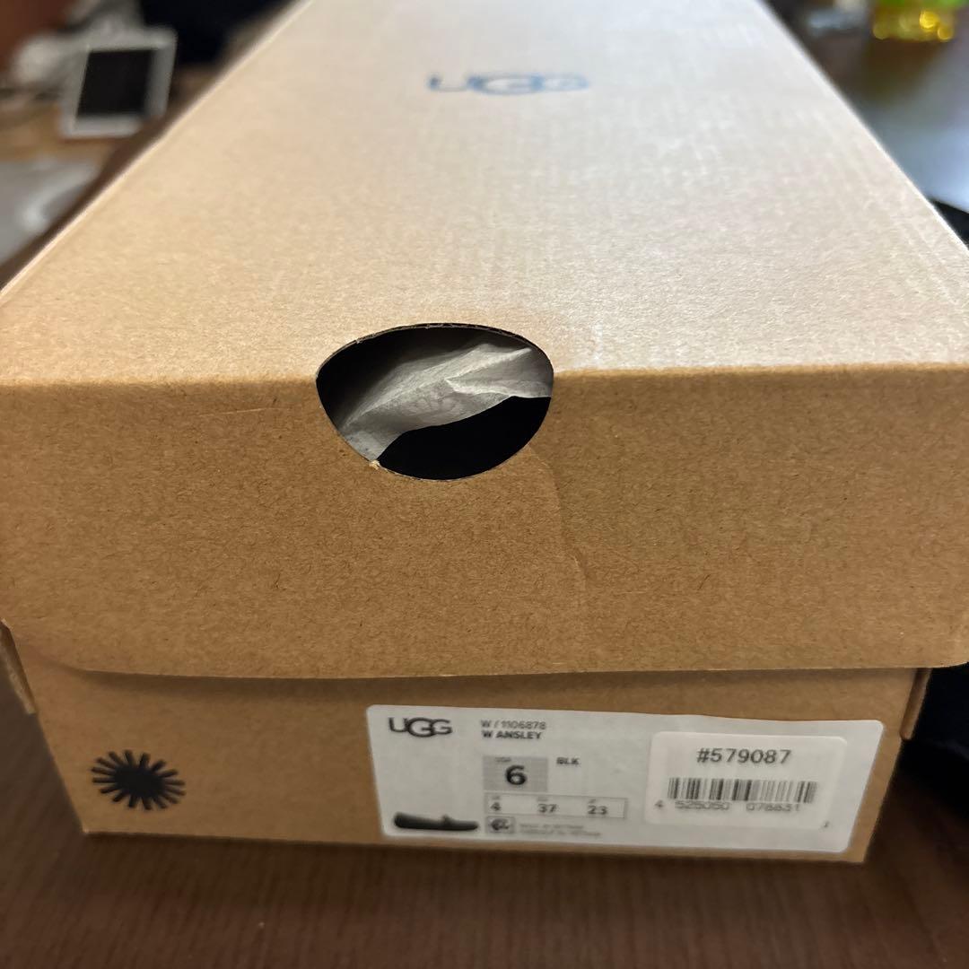 UGG ブラック モカシン シープスキン