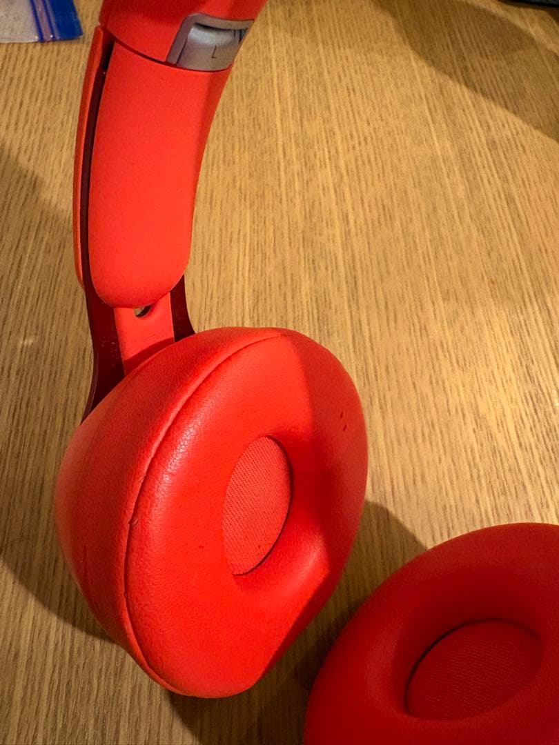 ヘッドホン beats Solo Pro