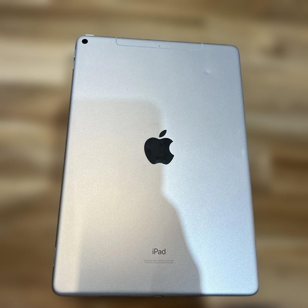 K1382 SIMフリー　iPad Air３　64GB