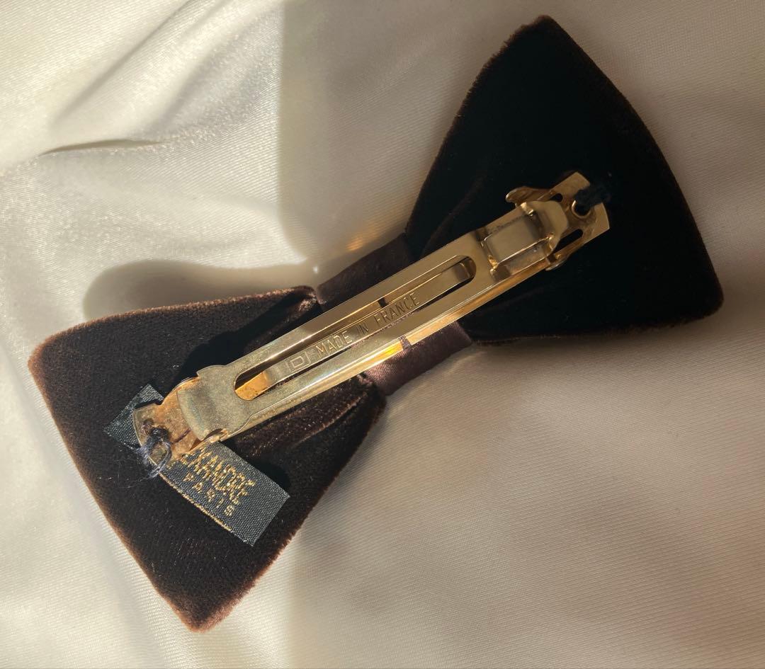 アレクサンドルドゥパリ　リボンバレッタ　ベロア　ブラウン