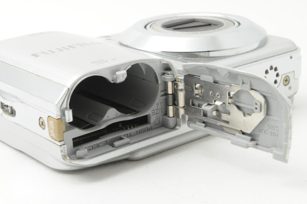 FUJIFILM 富士フイルム FinePix AX300 単三電池駆動