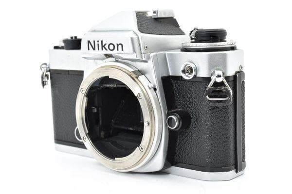 Nikon FE 35mm SLR フィルムカメラ ボディ #462