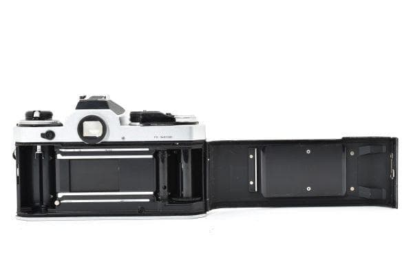 Nikon FE 35mm SLR フィルムカメラ ボディ #462
