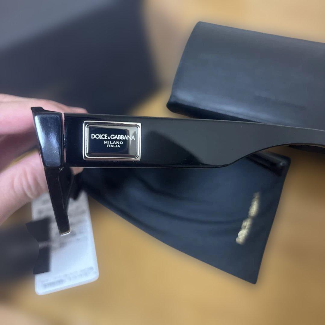 DOLCE & GABBANA ブラック サングラス