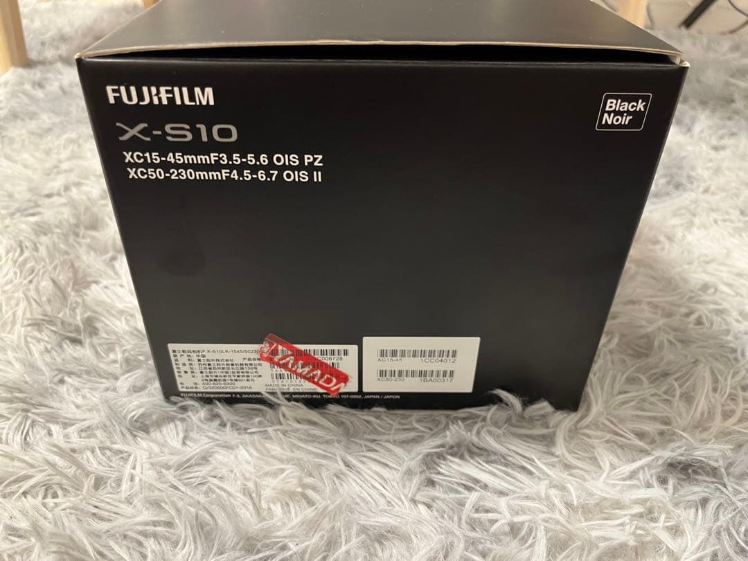 Fujifilm X-S10 ミラーレスカメラ ダブルレンズキット　一眼レフ