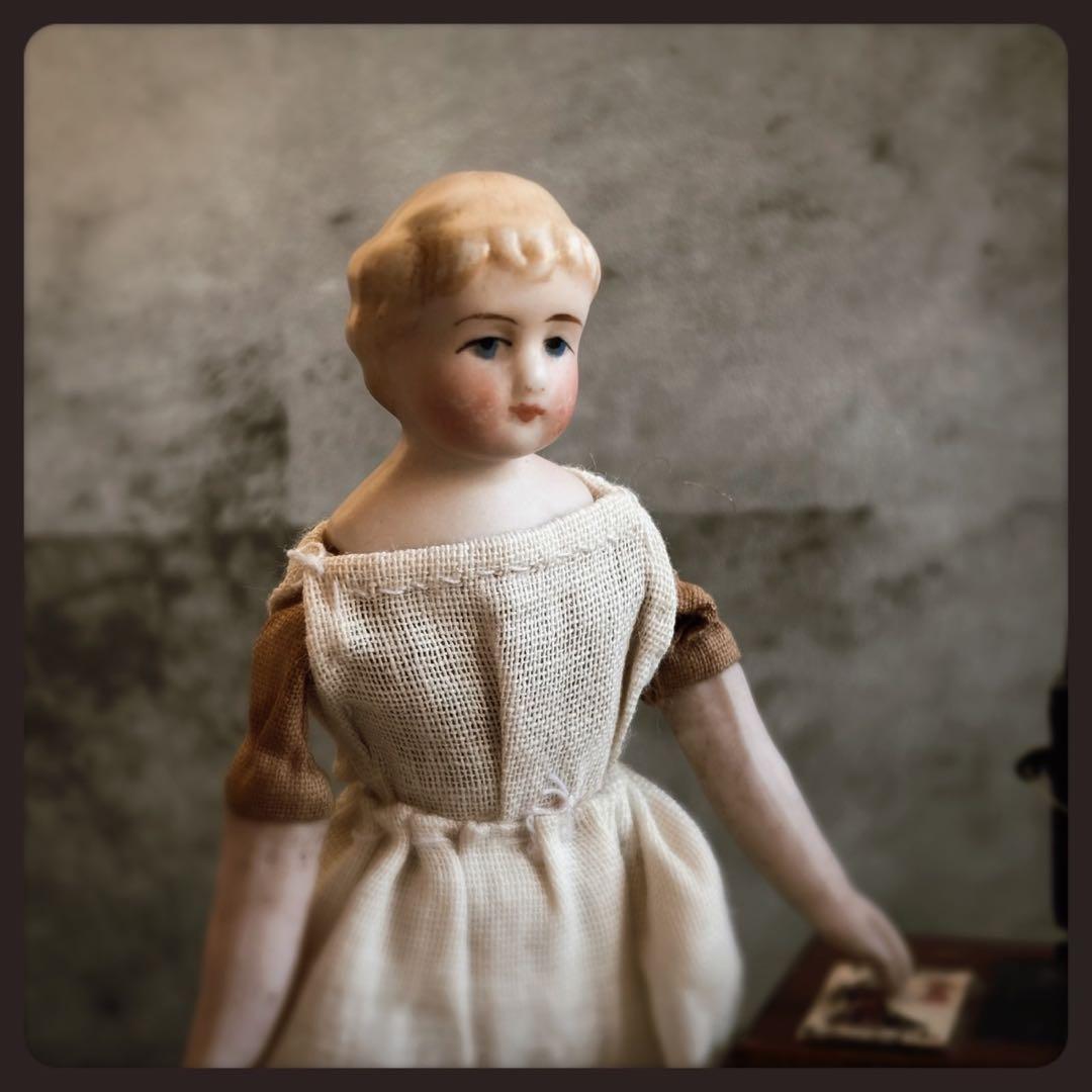 レアアンティーク ハイランドメアリーの少女　 パリアンドール　チャイナヘッド