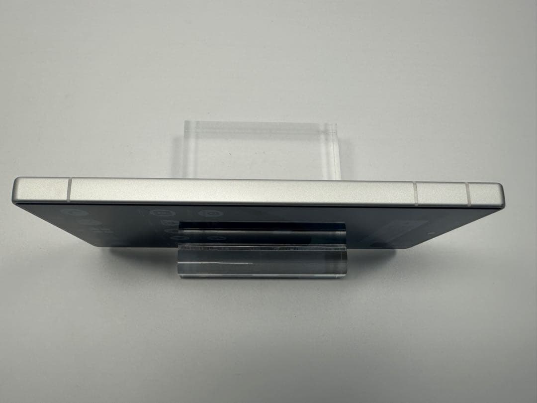 Aquos R9 docomo SH-51E ホワイト