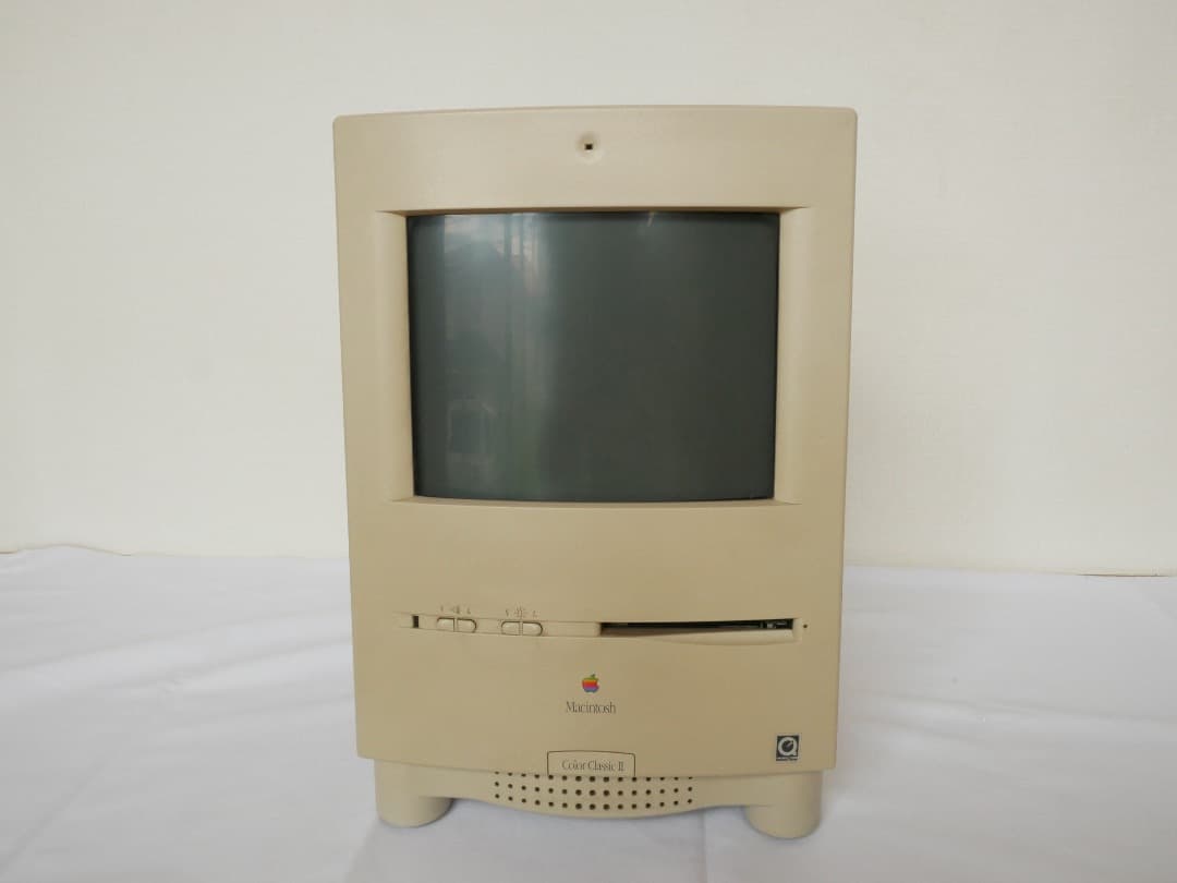 Macintosh ColorClassic II(Norton FDほか付属)