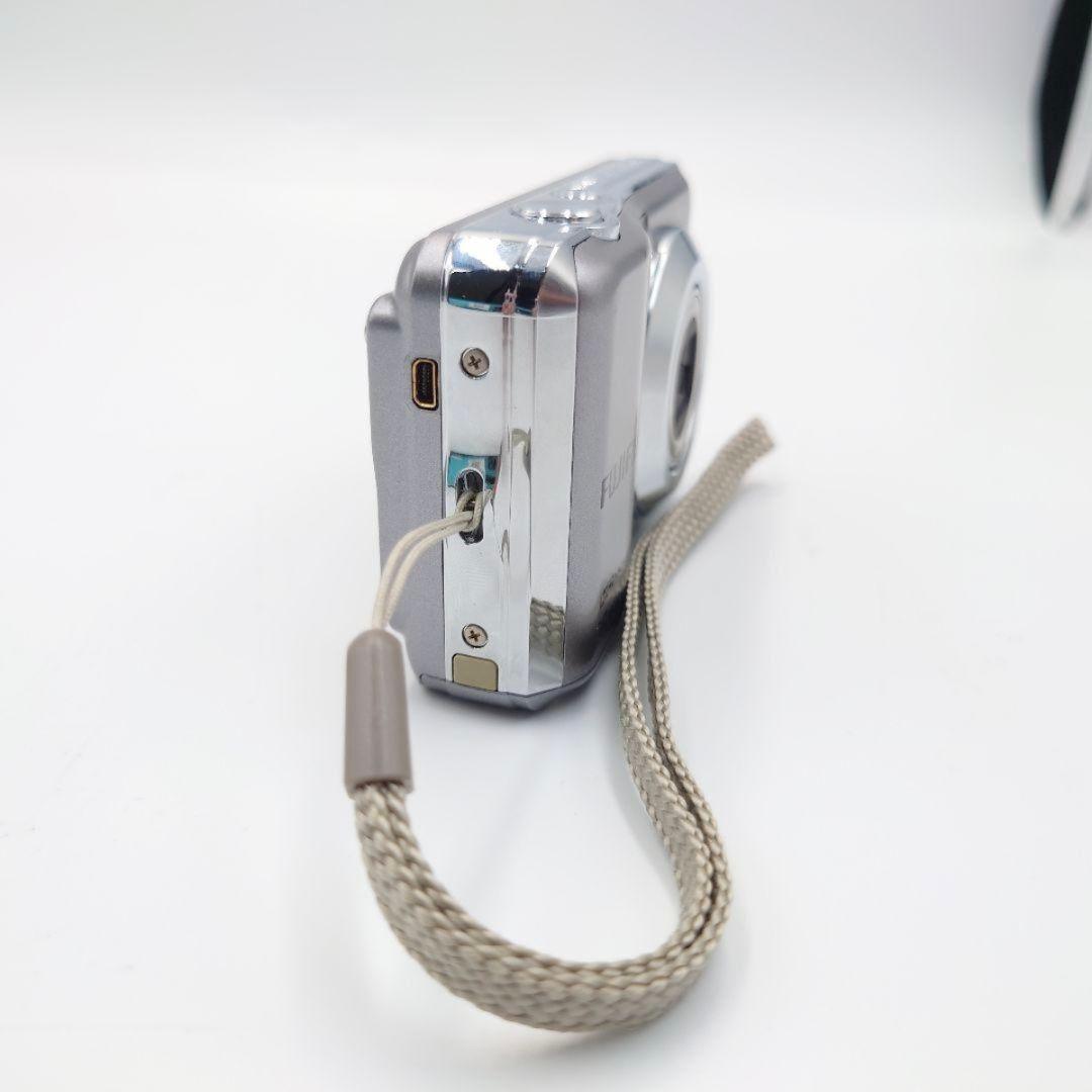 【完全動作品】FUJIFILM FINEPIX AX600 シルバー コンデジ