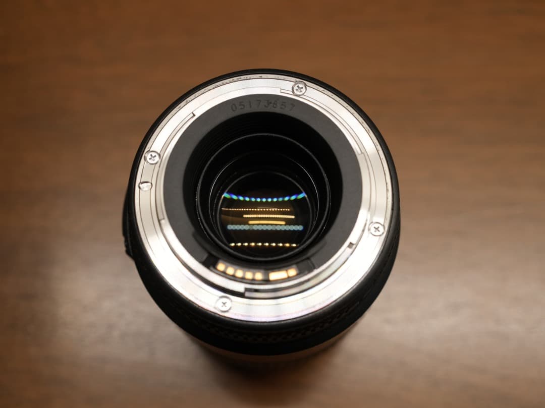 Canon EF 100mm f/2.8 macro USM (フィルター付き)