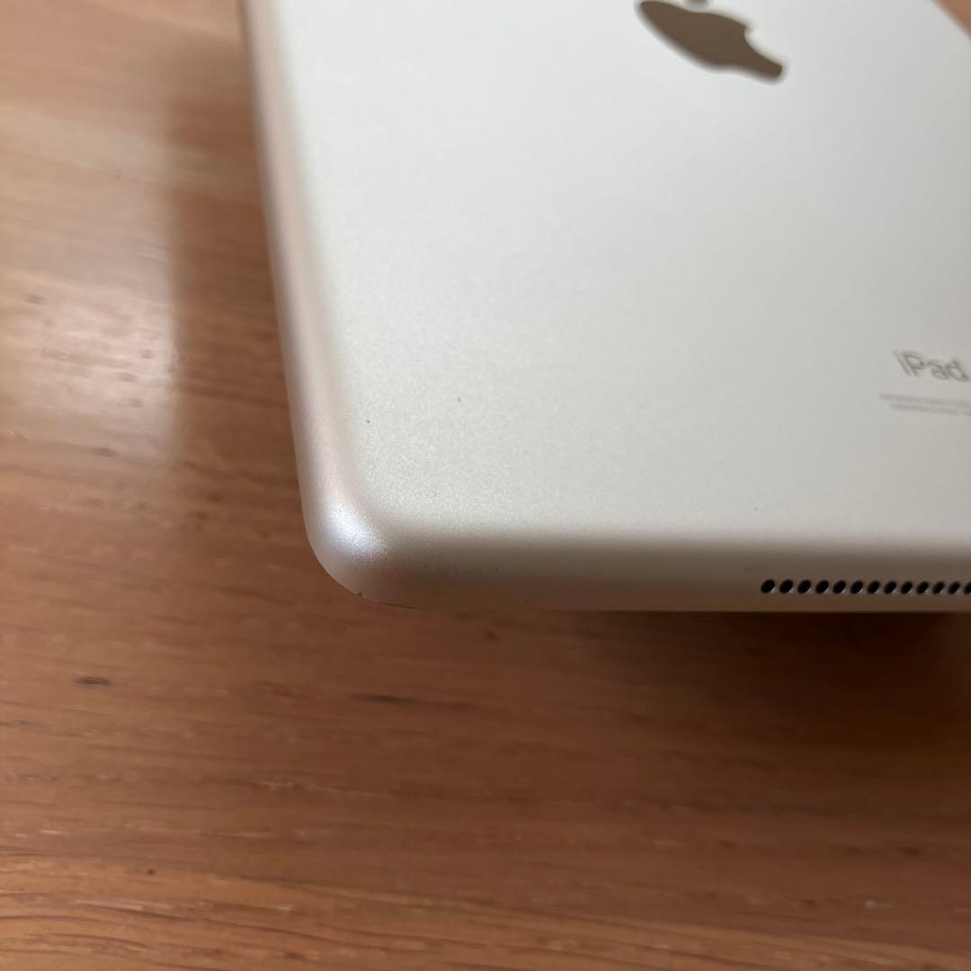 Apple iPad (第8世代) 32GB シルバー A2270