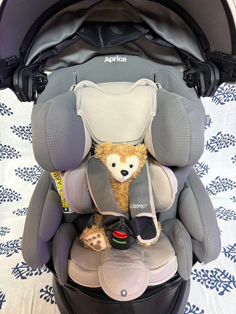 Aprica フラディアISOFIXセーフティー　チャイルドシート 直接取引き可