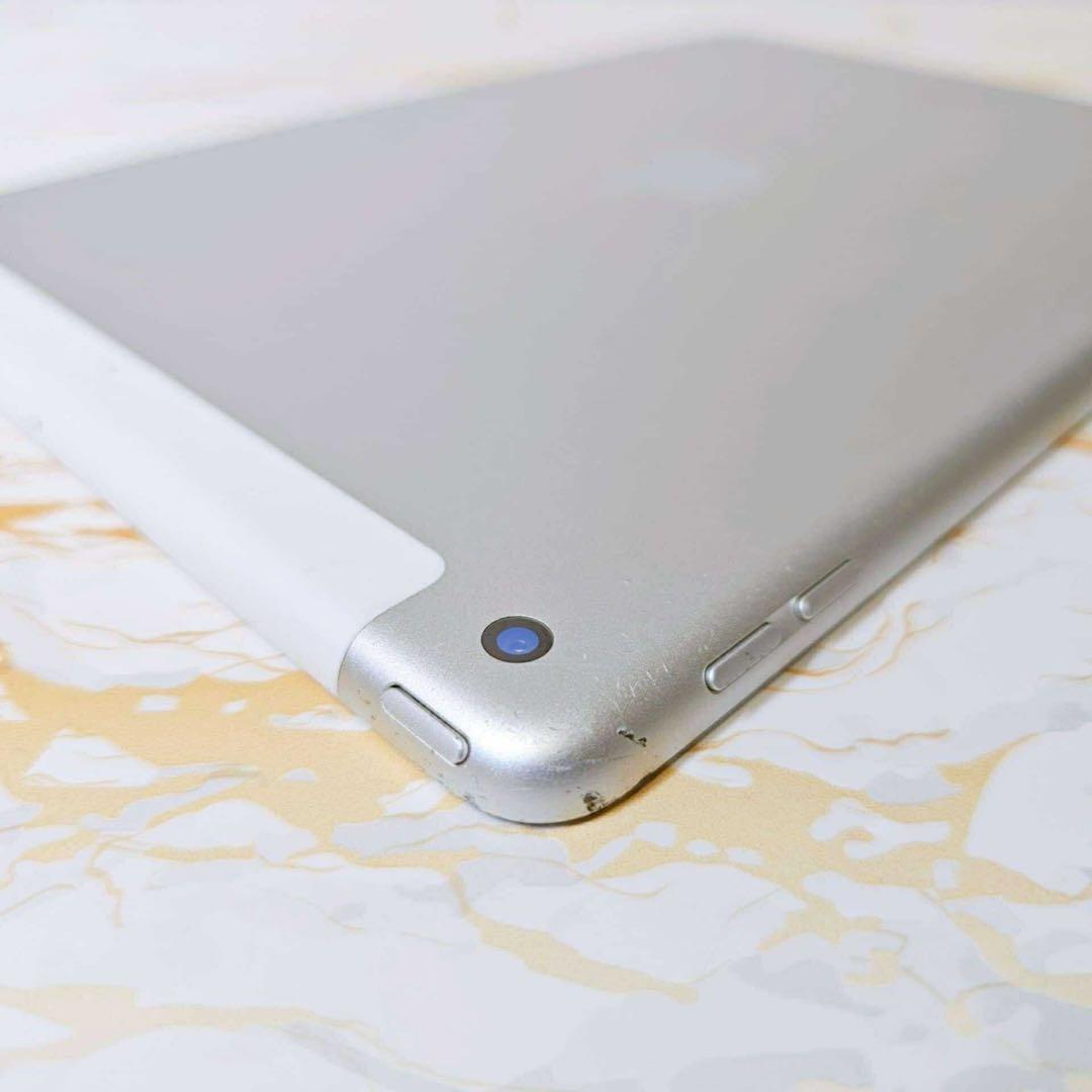 iPad 第8世代 セルラー 32GB BT92%