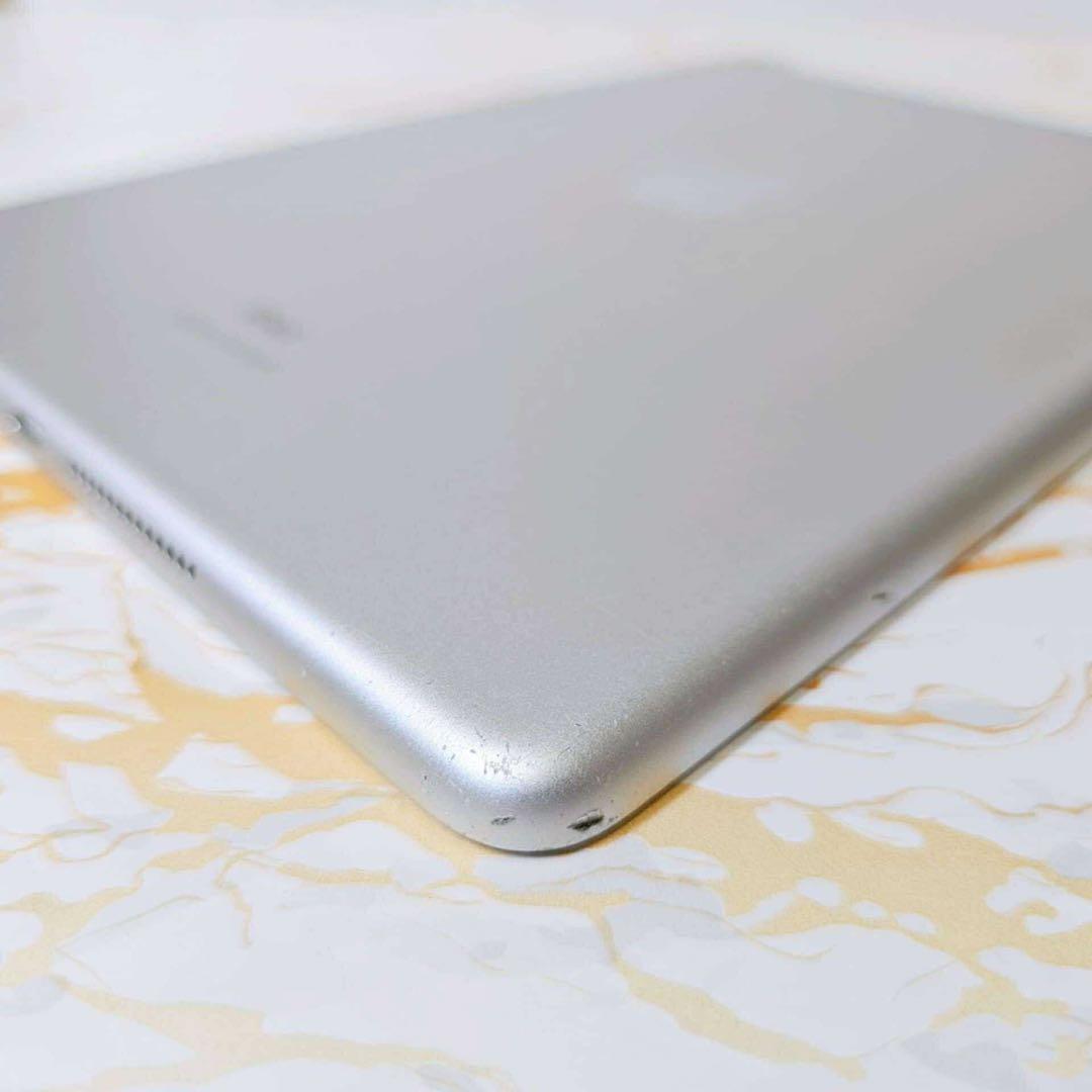 iPad 第8世代 セルラー 32GB BT92%