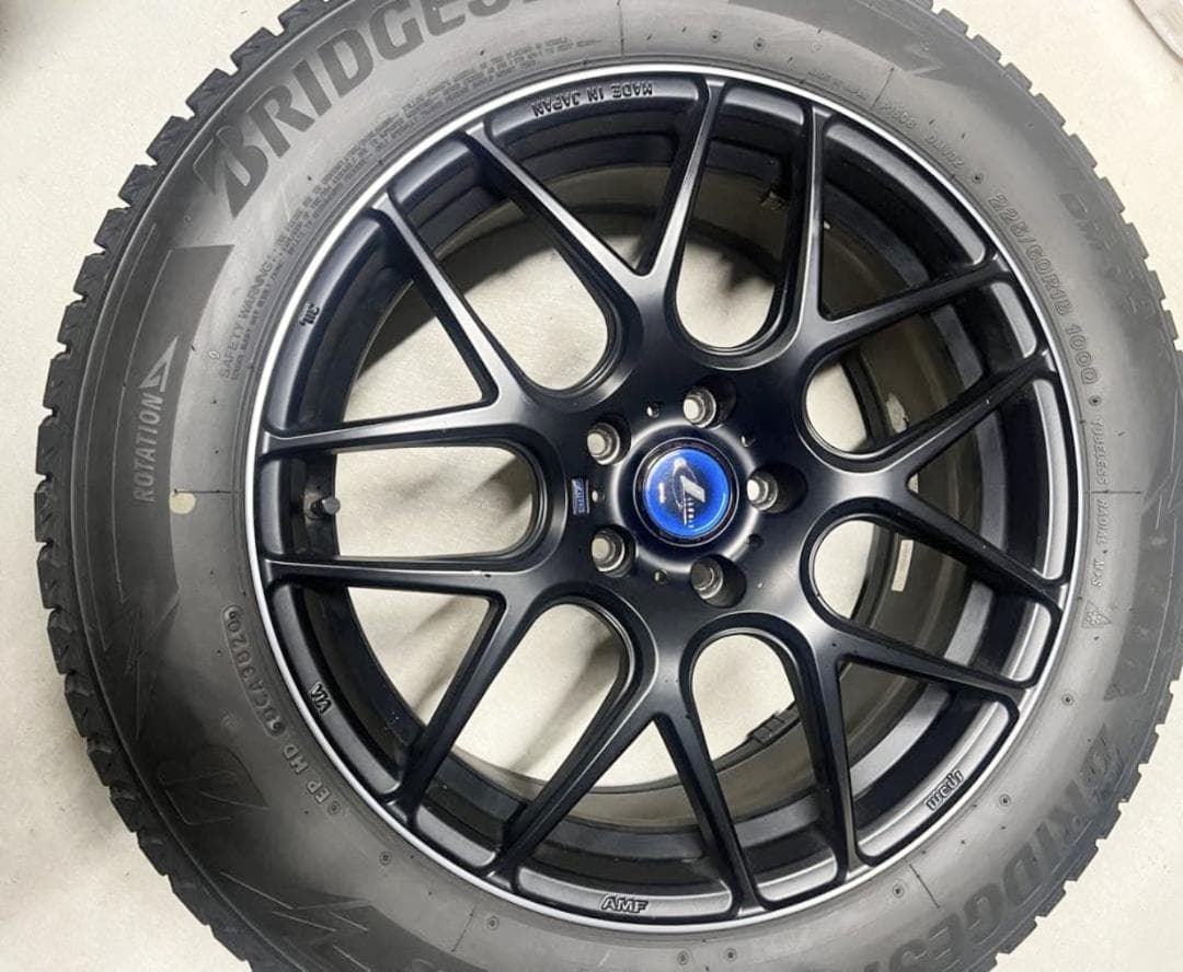 美品 ハリアー80 4本 スタッドレス 18インチ ブリザック 1シーズン使用