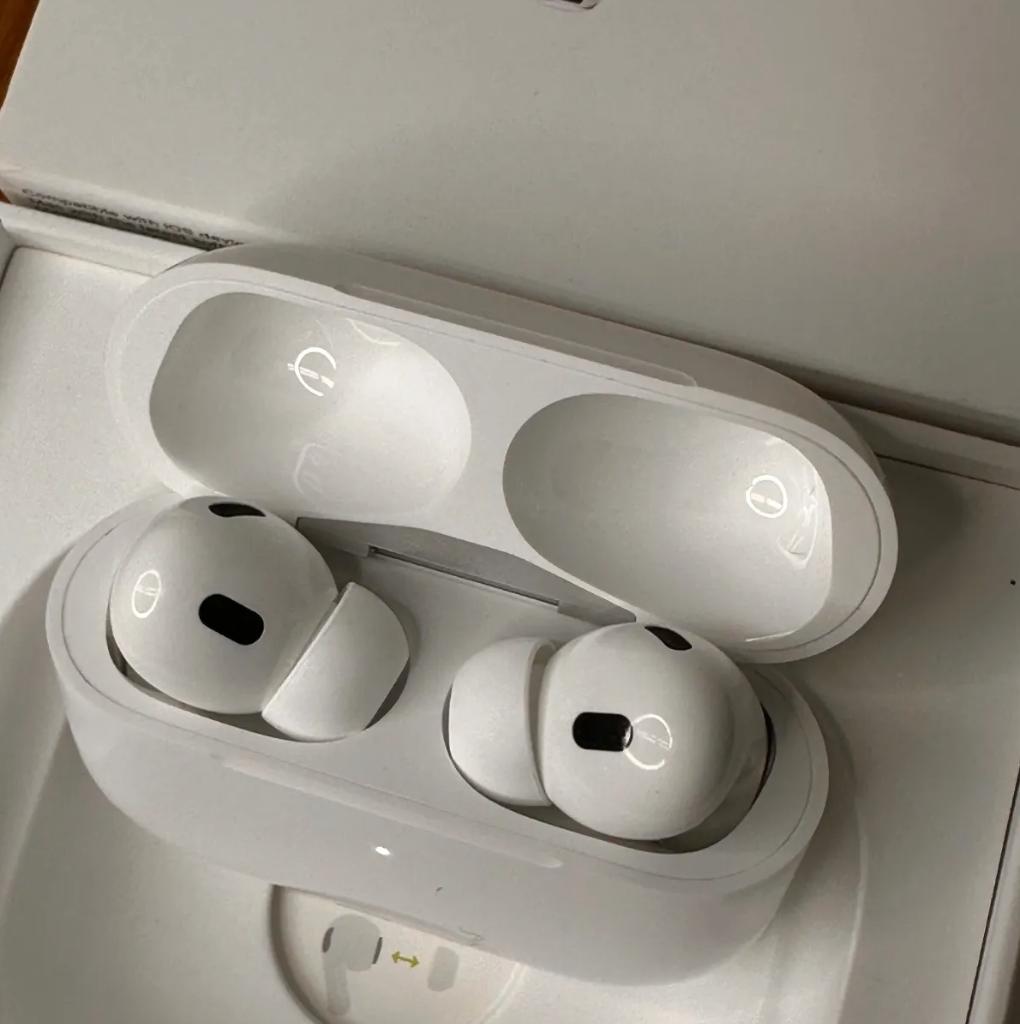 【極美品】AirPods Pro 第2世代 9QY1J MTJV3J/A