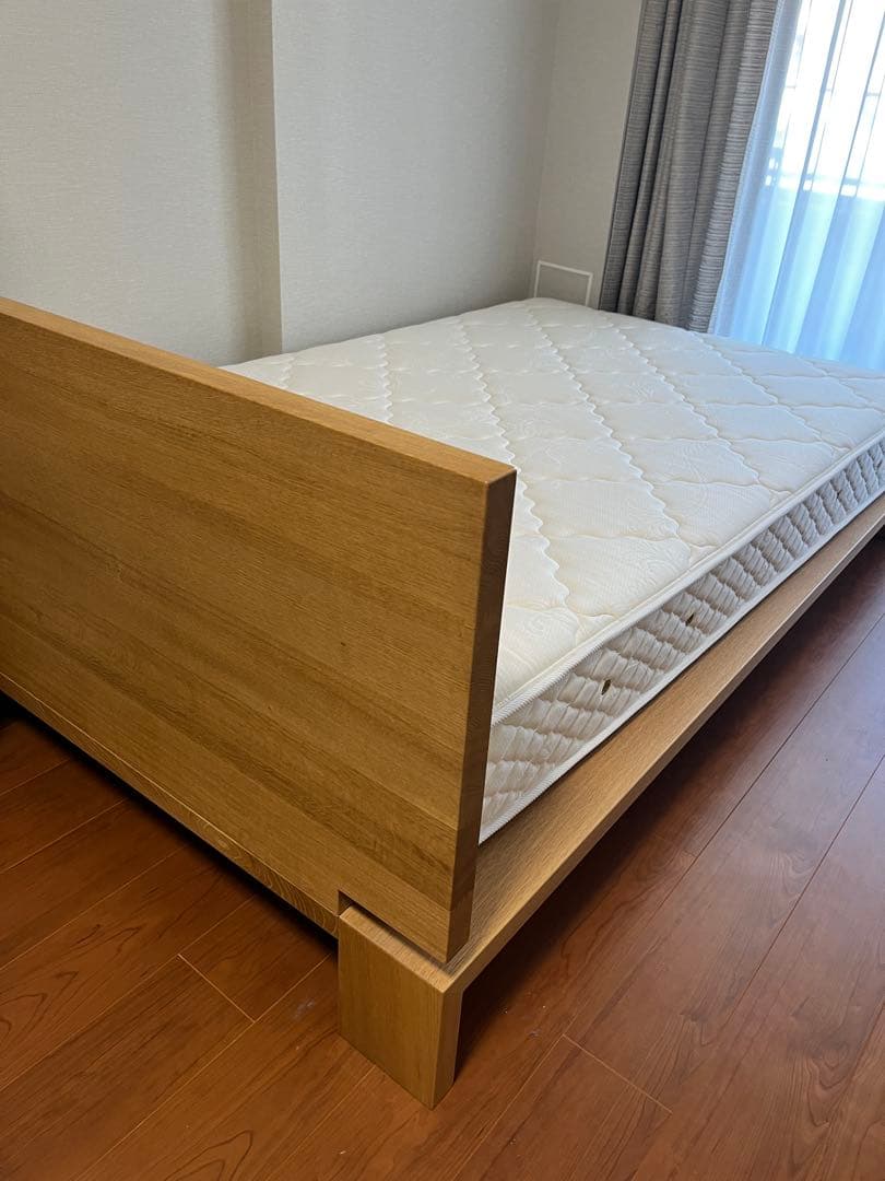 家具蔵　KAGURA 木製セミダブルベッドフレームとマットレス