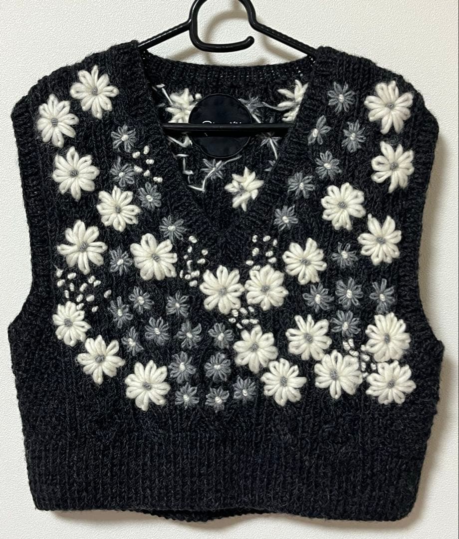 pheeta ニットベスト