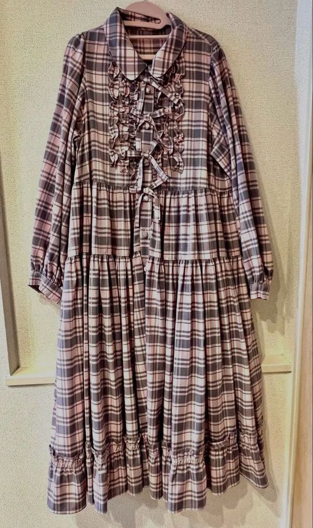 やっちゃん。美品！キャンディストリッパー⭐︎チェック柄フリルロングドレス