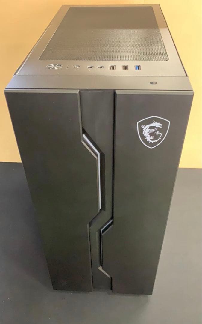 MSI 赤龍MAG VAMPIRIC 010X ミドルタワー 強化ガラスケース