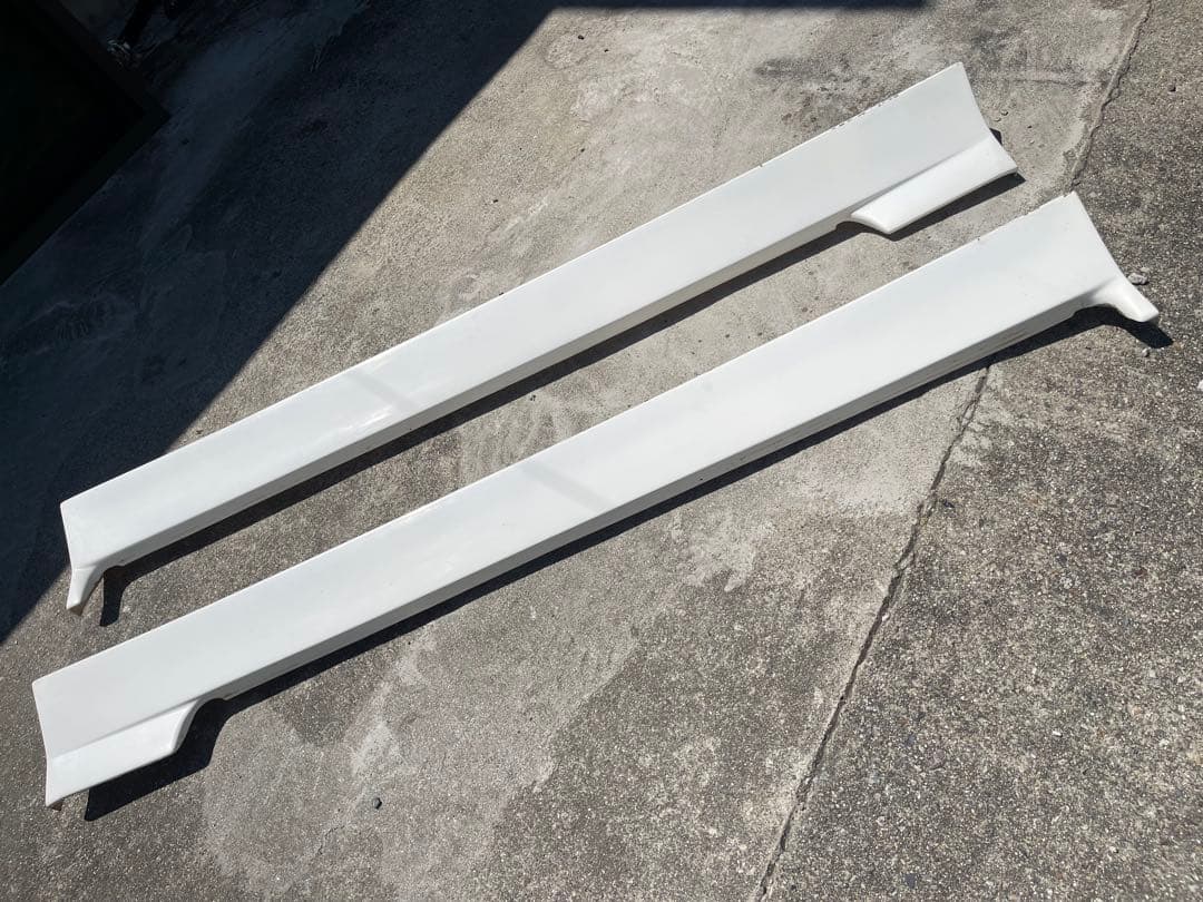 値下げ　未塗装　中古R34スカイライン 4ドア用　ユーラスタイプ　サイドスカート