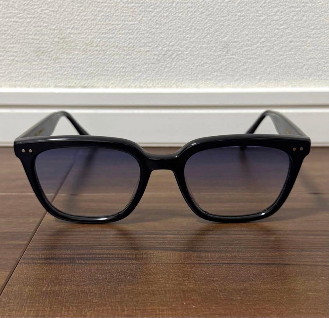 GENTLE MONSTER ブルーレンズサングラス NOMA 01(BLG)