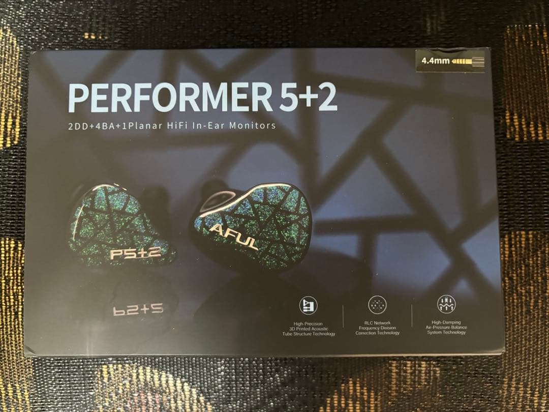 ほぼ新品　AFUL PERFORMER 5+2 イヤホン4.4mm