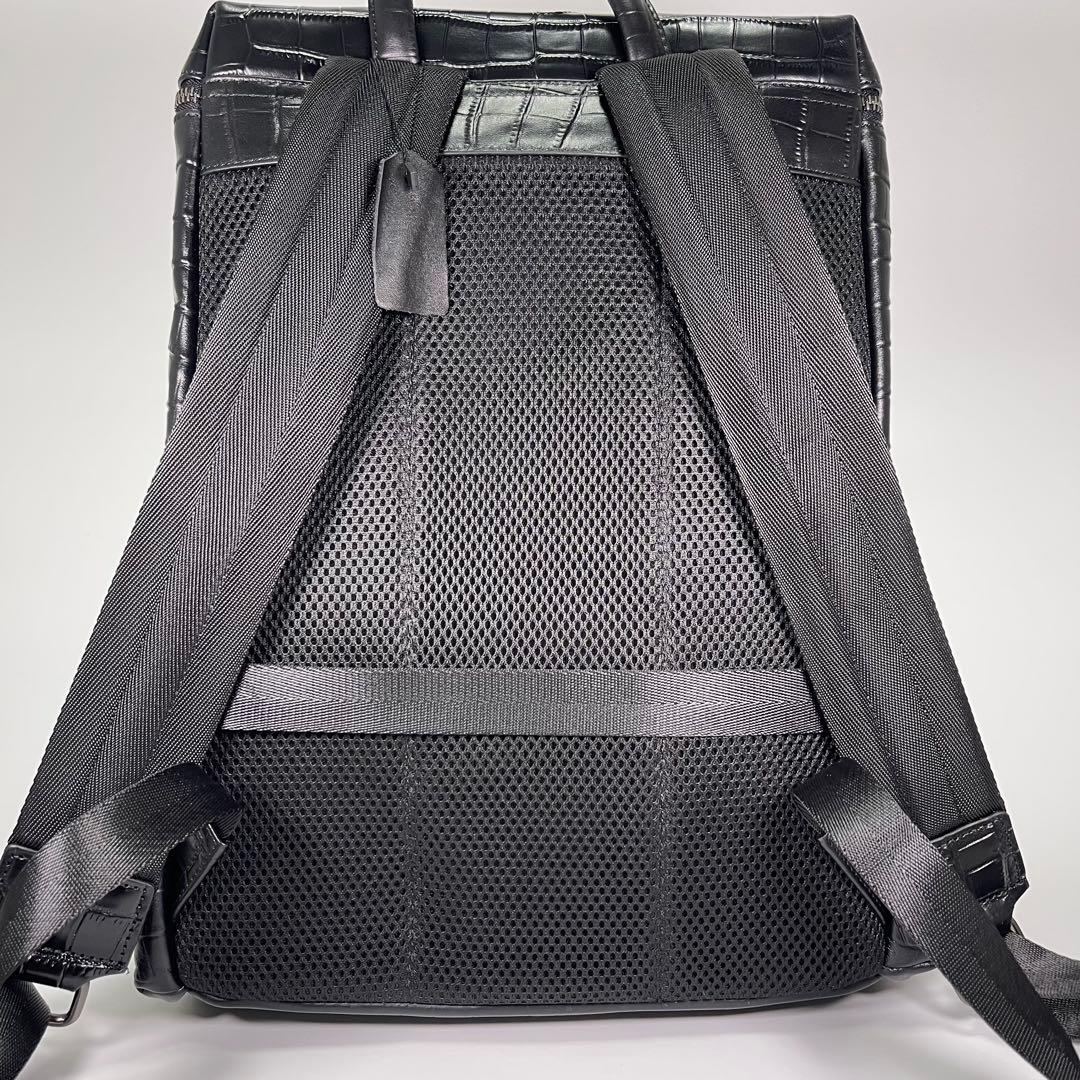 【新品✨】クロコダイル風メンズバックパックリュック大容量 本革型押し渋め黒